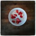 Zelfgemaakte aardbeienkwark