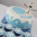 Frozen Taart met bijpassende Cupcakes voor Kyara
