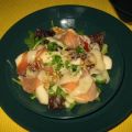 Salade met peren, rauwe ham en roquefortdressing