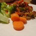 Pittig gehakt met broccoli en wortel