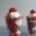 Crunchy trifle - Zomers nagerecht met aardbeien[...]