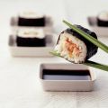 Sushi met gerookte kip