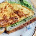 Lunch: Omelet met ham, kaas & avocado op brood