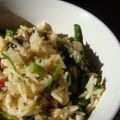Gebakken rijst met kip, basilicum en koriander