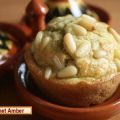 Hartige muffins met pesto en pijnboompitjes
