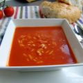 Domatesli şehriye çorbası (Turkse tomatensoep)