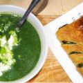Spinazie-courgette-soep met kruidenroomkaas en[...]