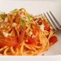 Spaghetti met salami, venkel en tomaten