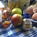 Kip-stoofschotel met appel, abrikozen en kaneel