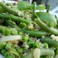 Groene groenten met quinoa en gomasio