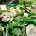 Salade met gegrilde courgette