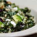Salade van geroosterde boerenkool en quinoa