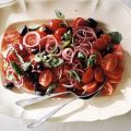 Boerse tomatensalade met olijven