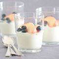 Rozenwater Yoghurt met Perzik en Blueberry`s