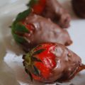 chocolate dipped strawberries - in chocola[...]