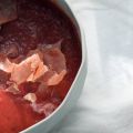 Rode gazpacho met biet en serranoham