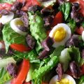 Salade met gekonfijte eendenmaagjes