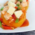 Aziatisch: Gevulde paprika's met kip Hawaii en[...]