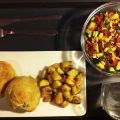 Kip in bladerdeeg met aardappel en veldsla