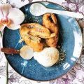 Banaan met ijs en geroosterde kokos