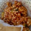 Israelische couscous, met tomaat, courgette en[...]