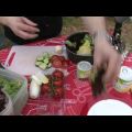 koken op de camping: salade met kipfilet