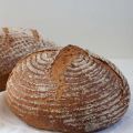 Driegranendesembrood met zaden en pitten
