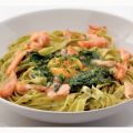 Pasta met spinazie, zalm en ei