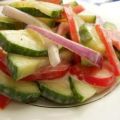 Frisse komkommersalade