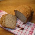 Spelt-boekweitbrood met zaden en noten