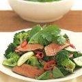Thaise broccolisalade met rundvlees