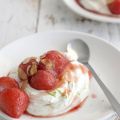 Aardbeien uit oven met roomyoghurt