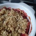 Rabarbercrumble met snelle custard