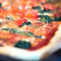Vega: Pizza met spinazie, paprika, Grana Padano[...]