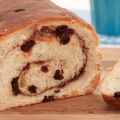 Rozijnenbrood met kaneelspiraal