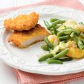 Krokante kipschnitzel met Hollands bonenpannetje