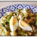 Groene curry met bloemkool, sugar snaps & eieren
