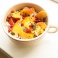 Oatmeal with peach