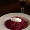 Rode Bietenspaghetti met Roquefortsaus