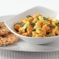 Milde bloemkoolcurry met naanbrood