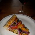 Pizza met geroosterde groenten