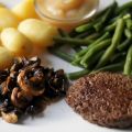 Tartaartje met champignons, boontjes en[...]