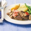 Hamburgers met champignonroomsaus