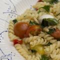 Gezond en alledaags: eenvoudige pastasalade met[...]
