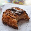 Coconut macaroons with a chocolate drizzle –[...]