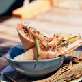 Wraps met warmgerookte zalm