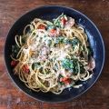 Whole-wheat Spaghetti with Spinach and Parma Ham