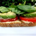 Super tomaat-avocado sandwich