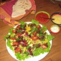 Mexicaanse salade met tortilla