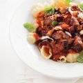 Pasta met tomatensaus en worstjes